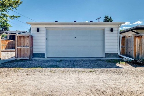 9439 Academy Drive Se, Calgary, AB 