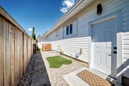 9439 Academy Drive Se, Calgary, AB 