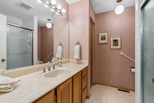 12224 Lake Waterton Way Se, Calgary, AB 
