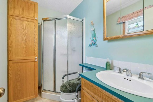 12224 Lake Waterton Way Se, Calgary, AB 