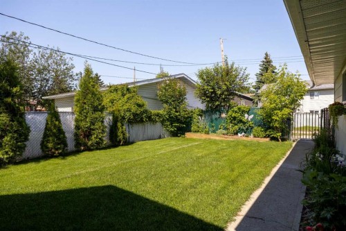4506 Shannon Drive, Olds, AB 