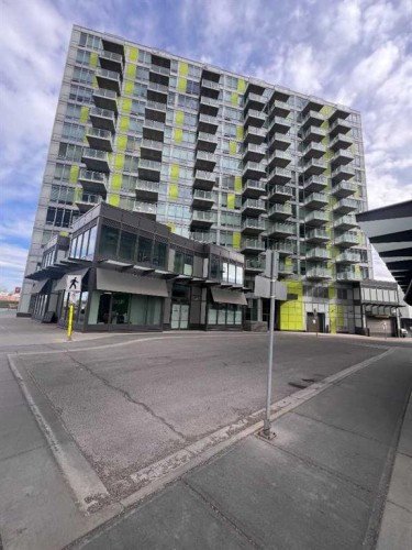 1306-30 Brentwood Common NW Calgary, AB T2L 2L8