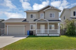 9 Mackenzie Way Carstairs, AB T0M 0N0