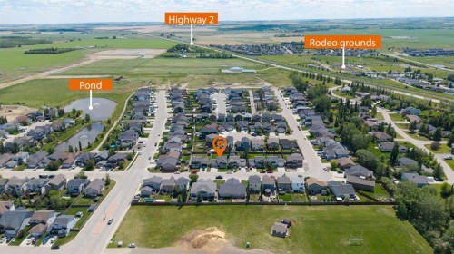 9 Mackenzie Way, Carstairs, AB 