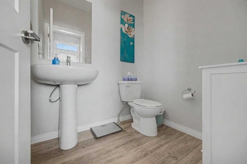 104 Ellen Road, Crossfield, AB 