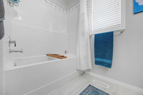 104 Ellen Road, Crossfield, AB 
