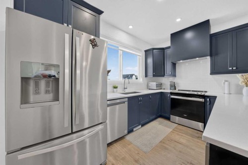 289 Magnolia Way Se, Calgary, AB 