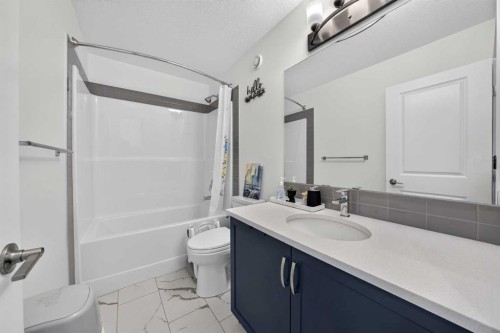 289 Magnolia Way Se, Calgary, AB 