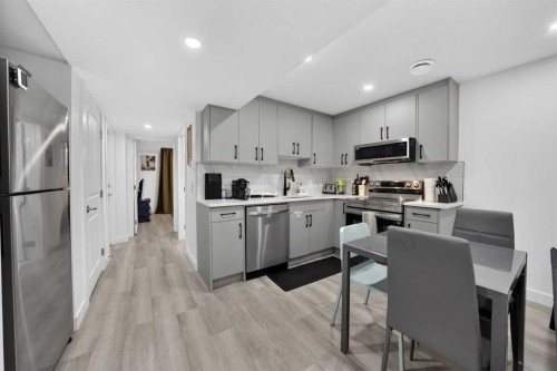 289 Magnolia Way Se, Calgary, AB 