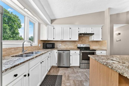11335 Braeside Drive Sw, Calgary, AB 