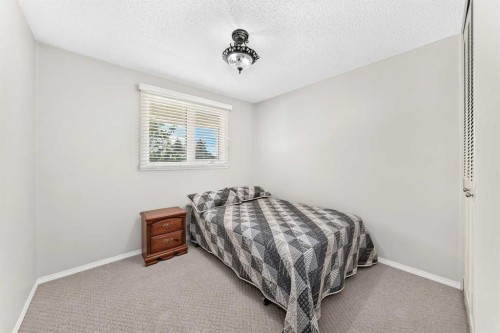 11335 Braeside Drive Sw, Calgary, AB 