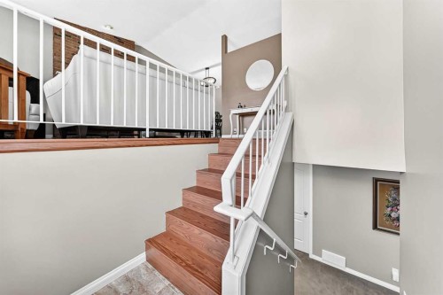 11335 Braeside Drive Sw, Calgary, AB 