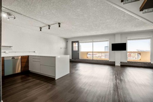 2911-221 6 Avenue Se, Calgary, AB - Indoor