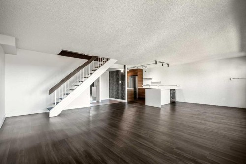 2911-221 6 Avenue Se, Calgary, AB - Indoor Photo Showing Living Room