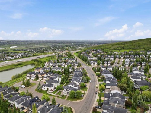 26 Crestbrook Drive Sw, Calgary, AB 