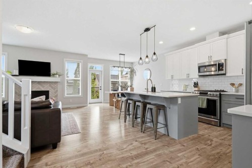 26 Crestbrook Drive Sw, Calgary, AB 