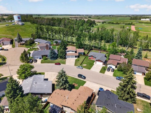 7 Westhill Drive, Didsbury, AB 
