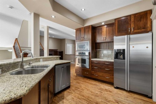 75 Discovery Ridge Mount Sw, Calgary, AB 