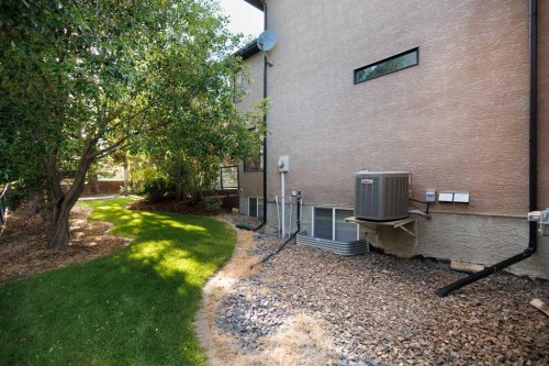75 Discovery Ridge Mount Sw, Calgary, AB 