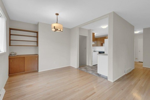 3136 46 Street Sw, Calgary, AB 