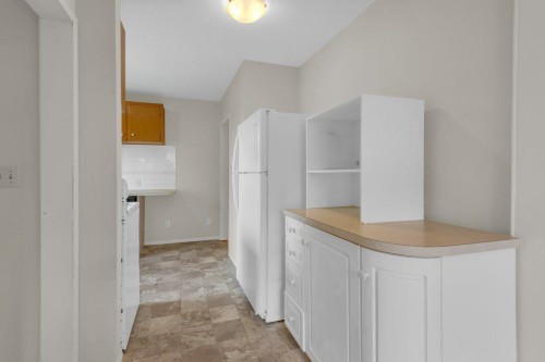 3136 46 Street Sw, Calgary, AB 