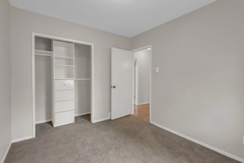 3136 46 Street Sw, Calgary, AB 