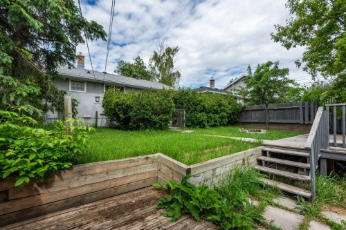 3136 46 Street Sw, Calgary, AB 