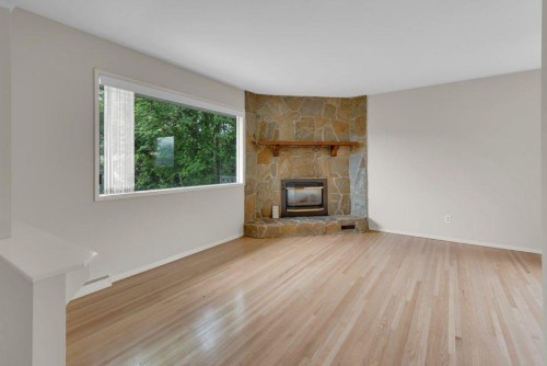 3136 46 Street Sw, Calgary, AB 