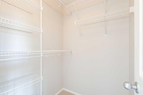 173 Copperfield Gardens Se, Calgary, AB 