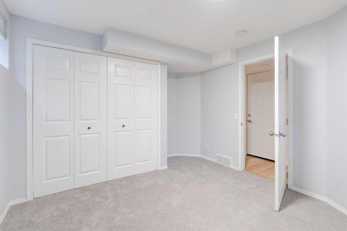 173 Copperfield Gardens Se, Calgary, AB 