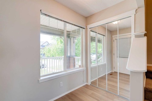 173 Copperfield Gardens Se, Calgary, AB 