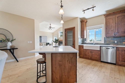 135 Drake Landing View, Okotoks, AB 