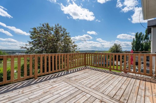 135 Drake Landing View, Okotoks, AB 