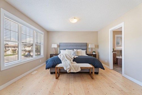 135 Drake Landing View, Okotoks, AB 