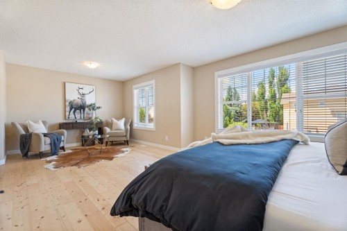 135 Drake Landing View, Okotoks, AB 