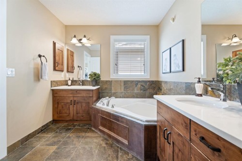 135 Drake Landing View, Okotoks, AB 