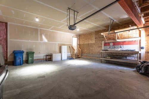 135 Drake Landing View, Okotoks, AB 