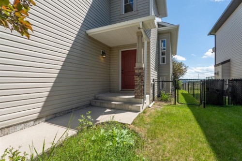 135 Drake Landing View, Okotoks, AB 