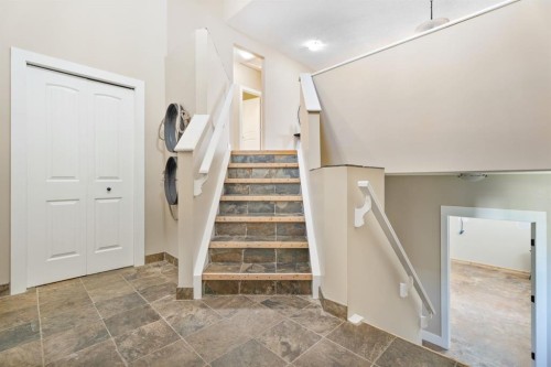 135 Drake Landing View, Okotoks, AB 