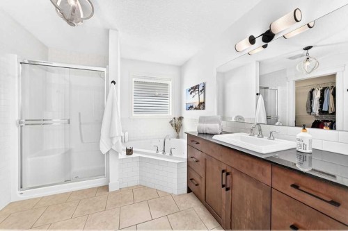 275 Aspen Hills Close Sw, Calgary, AB 