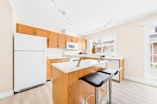 203 Mckenzie Towne Gate Se, Calgary, AB 