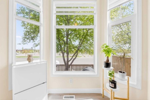 203 Mckenzie Towne Gate Se, Calgary, AB 