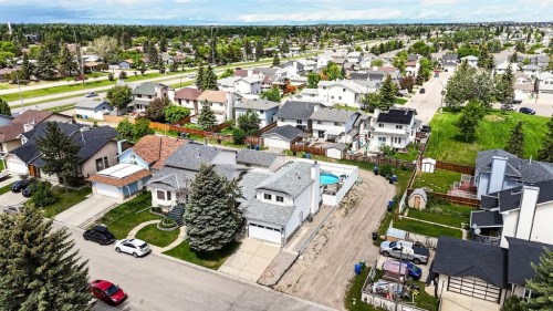 70 Pasadena Gardens Ne, Calgary, AB 