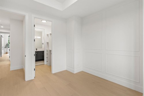 2825 30 Street Sw, Calgary, AB - Indoor Photo Showing Other Room