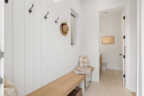 2825 30 Street Sw, Calgary, AB - Indoor Photo Showing Other Room