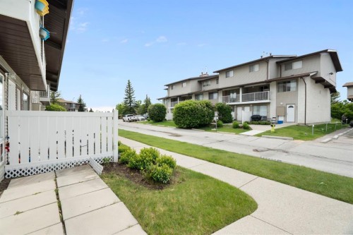 511-200 Brookpark Drive Sw, Calgary, AB 