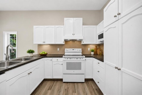 72 Prestwick Pond Terrace Se, Calgary, AB 