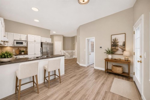 72 Prestwick Pond Terrace Se, Calgary, AB 