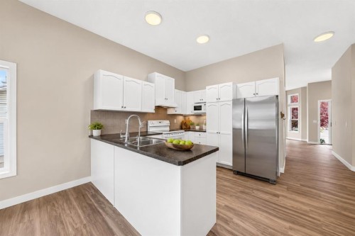 72 Prestwick Pond Terrace Se, Calgary, AB 
