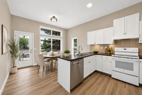 72 Prestwick Pond Terrace Se, Calgary, AB 